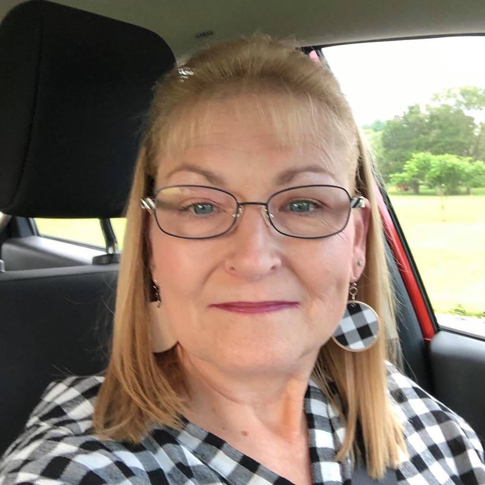 Meet your Posher, Michele